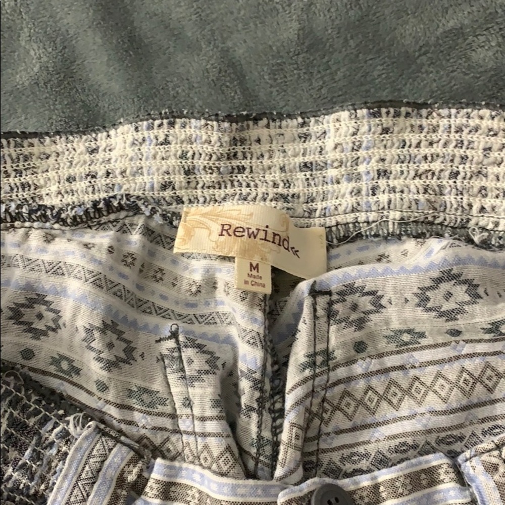 Rewind Pattern Shorts - Picture 3 of 3